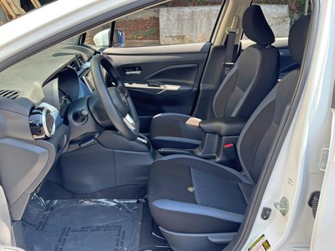Used 2025 Nissan Versa SV w/ Trunk Package FWD image 15