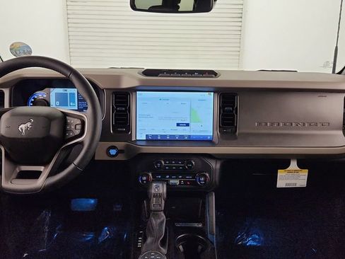 New 2024 Ford Bronco Wildtrak image 15