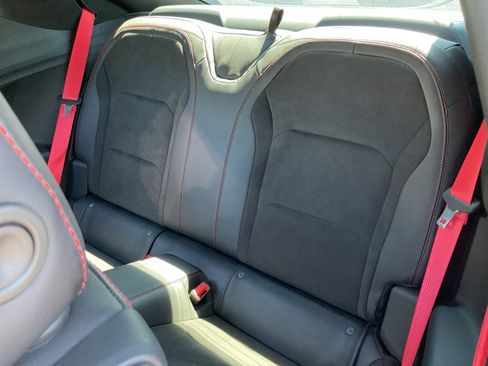 Used 2021 Chevrolet Camaro ZL1 RWD image 19