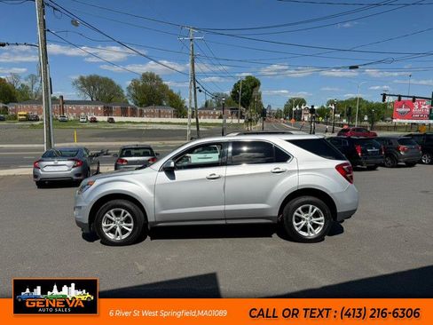 Used 2017 Chevrolet Equinox LT w/ Convenience Package AWD/4WD image 8