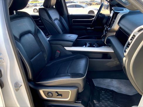 Used 2019 RAM 1500 Laramie image 8