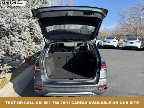 Used 2025 Volkswagen Taos S image 36