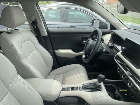 Used 2025 Honda HR-V EX-L image 6