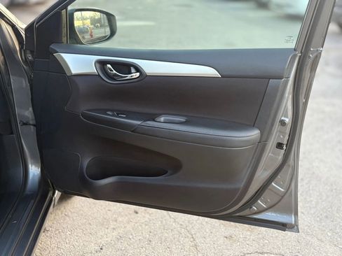 Used 2018 Nissan Sentra S w/ S Midnight Style Package image 14