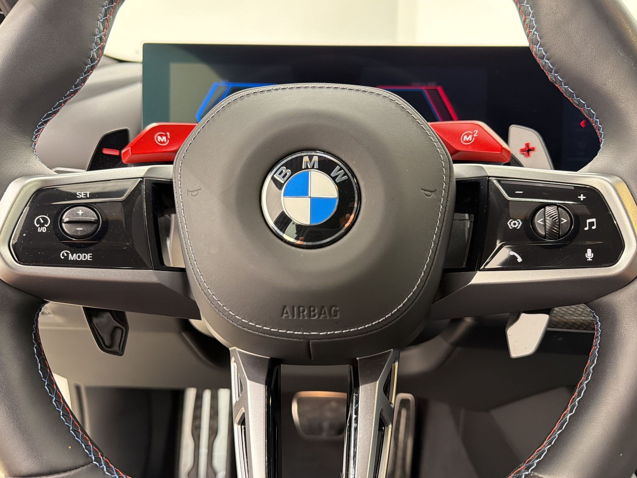 Used 2025 BMW M5 w/ Carbon Package AWD/4WD image 16