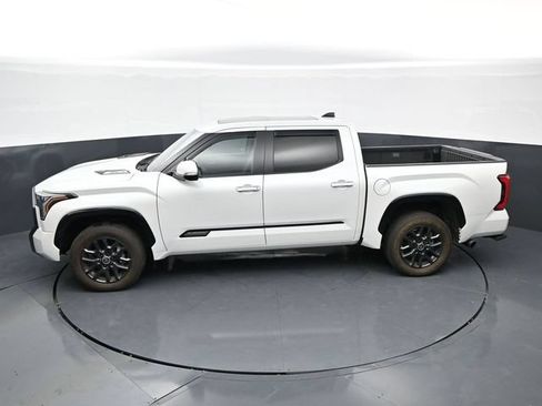 Used 2024 Toyota Tundra Platinum AWD/4WD image 32