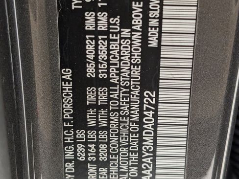 Used 2021 Porsche Cayenne image 23