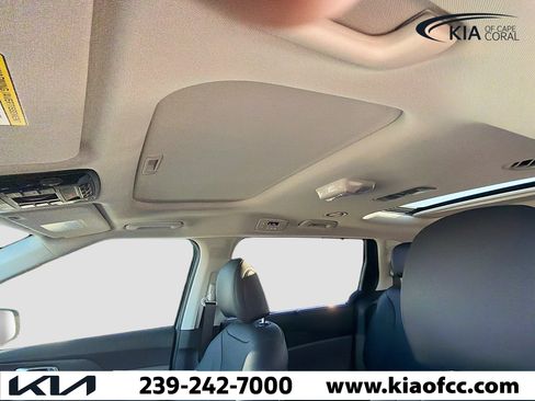 New 2026 Kia Carnival SX image 25
