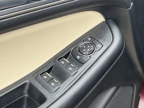 Certified 2022 Ford Edge SEL w/ Convenience Package image 18