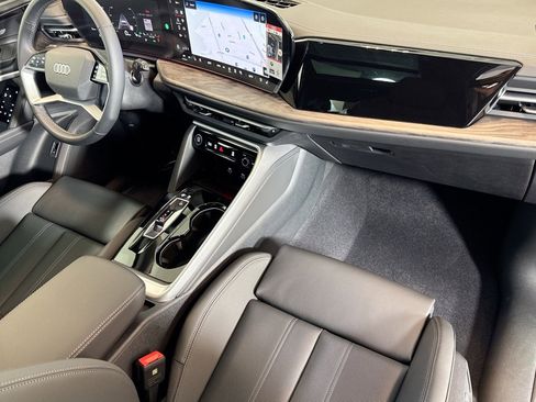 New 2025 Audi Q5 Premium Plus image 26