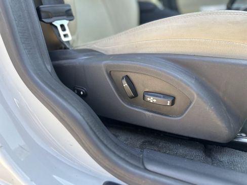 Used 2016 Volvo XC60 T5 Premier w/ Proximity Package FWD image 15