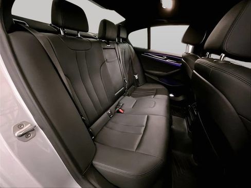 Used 2019 BMW 530e xDrive w/ Convenience Package AWD/4WD image 26