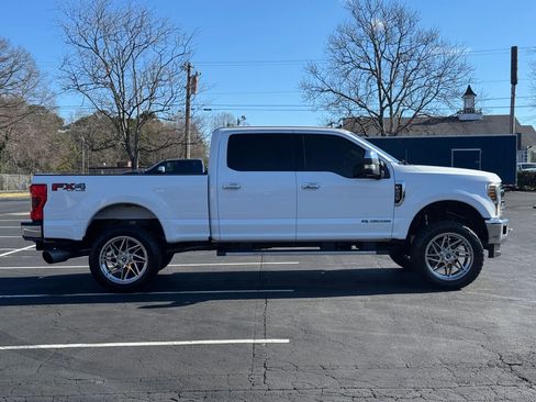 Used 2019 Ford F250 Lariat w/ Lariat Ultimate Package image 5