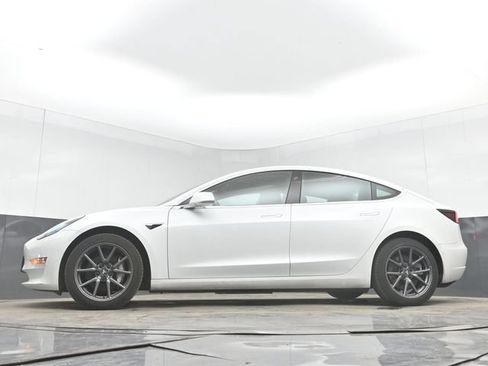 Used 2019 Tesla Model 3 Long Range AWD/4WD image 31
