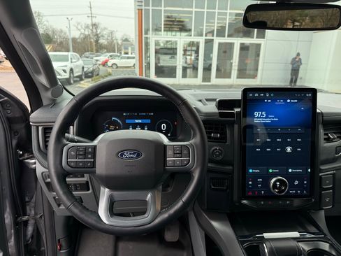 Used 2024 Ford F150 Lightning Flash image 62