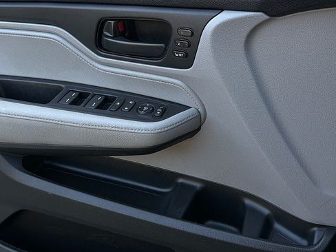 Used 2019 Honda Odyssey EX-L image 21