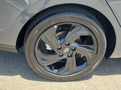 New 2026 Hyundai Elantra SEL Sport FWD image 30