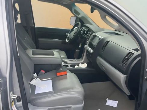 Used 2011 Toyota Tundra Limited w/ Memory Pkg RWD image 23