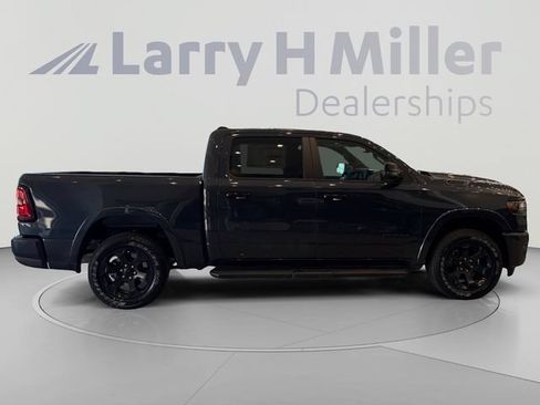New 2026 RAM 1500 Big Horn AWD/4WD image 6