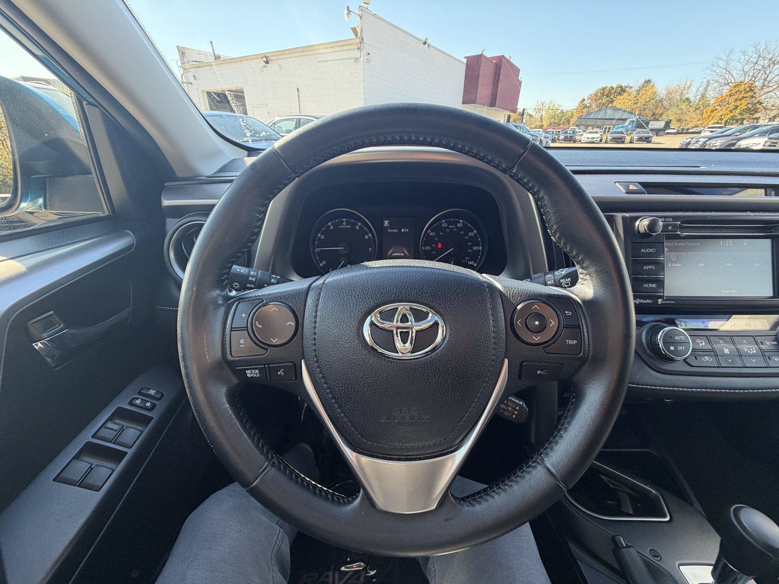 Used 2017 Toyota RAV4 XLE AWD/4WD image 16