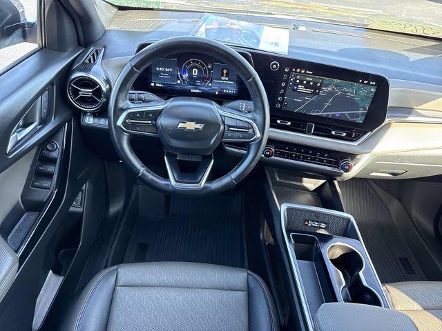 Used 2025 Chevrolet Equinox LT w/ Convenience Package II FWD image 12