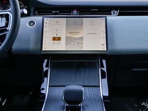 New 2026 Land Rover Range Rover Evoque S AWD/4WD image 13