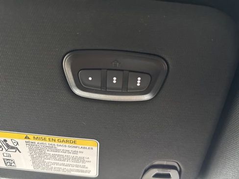 Used 2025 RAM 1500 Laramie image 61