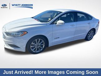 Used 2017 Ford Fusion SE video 1