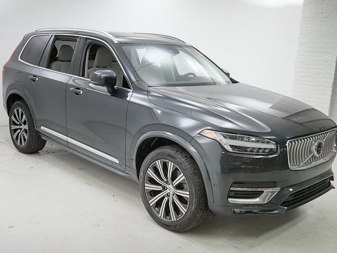 Certified 2022 Volvo XC90 T6 Inscription w/ Advanced Package image 4
