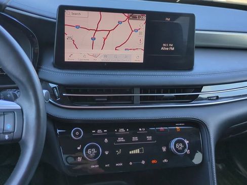 Used 2023 INFINITI QX60 Luxe w/ Cargo Package image 19