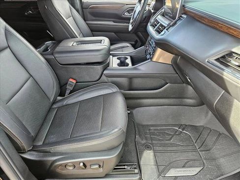 Used 2024 Chevrolet Tahoe High Country w/ Premium Package RWD image 20
