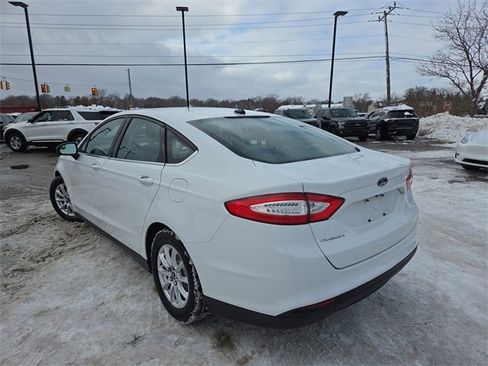 Used 2016 Ford Fusion S image 22