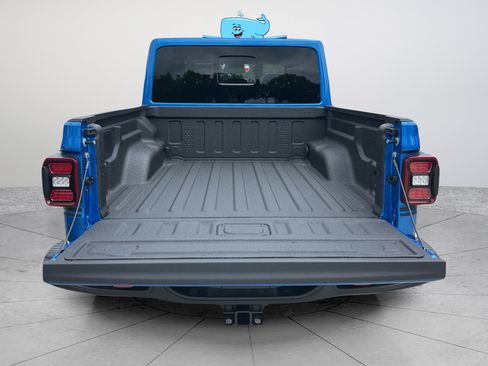 New 2026 Jeep Gladiator Mojave AWD/4WD image 6
