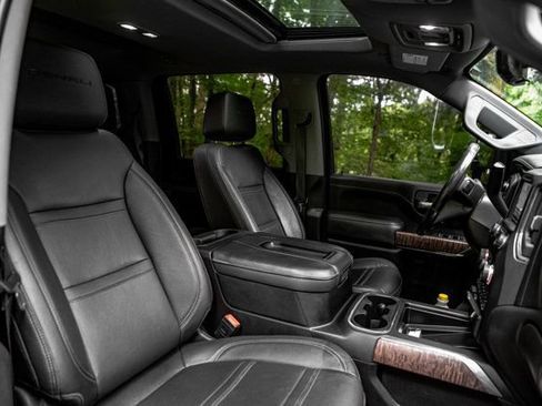 Used 2021 GMC Sierra 2500 Denali w/ Denali Black Diamond Edition AWD/4WD image 28