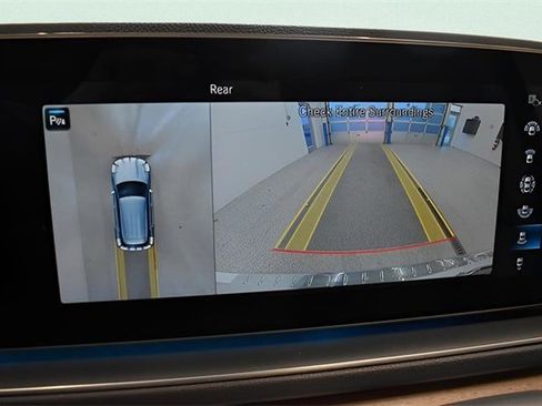 Used 2023 Mercedes-Benz GLE 350 4MATIC w/ AMG Line Exterior image 18