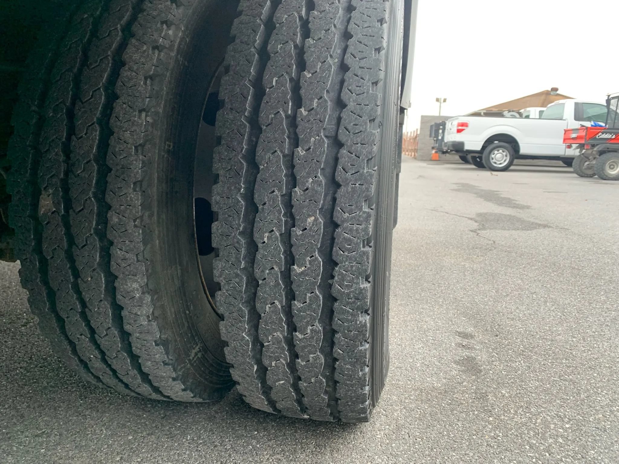 Used 2017 Ford F550 4x4 Regular Cab Super Duty image 62