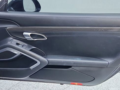 Used 2014 Porsche 911 Turbo S image 22