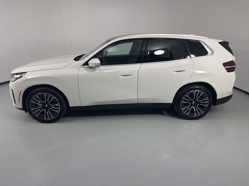 Certified 2025 BMW X3 xDrive30i w/ Convenience Package image 4