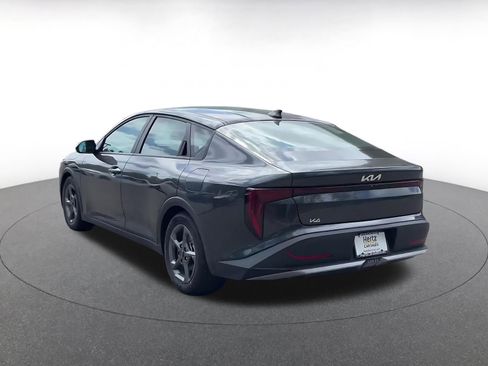 Used 2025 Kia K4 LXS image 10