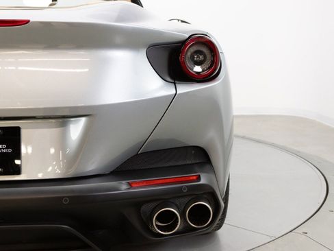 Certified 2019 Ferrari Portofino image 37