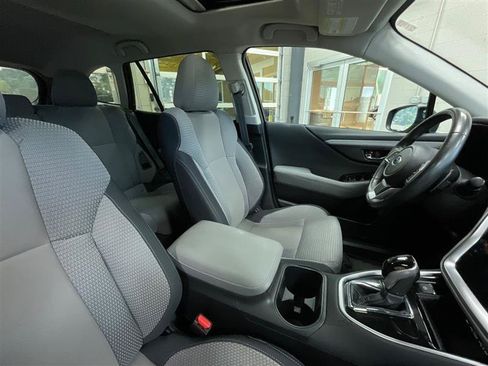 Used 2023 Subaru Outback Premium AWD/4WD image 31