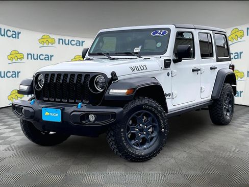 Used 2023 Jeep Wrangler Unlimited w/ Cold Weather Group AWD/4WD image 3