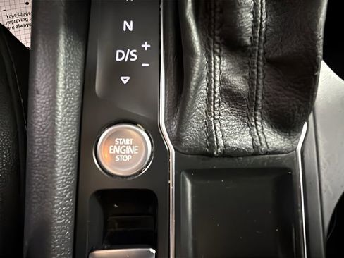 Used 2019 Volkswagen Atlas SE image 25