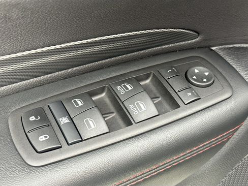 Used 2025 Dodge Durango R/T w/ Blacktop Package AWD/4WD image 18
