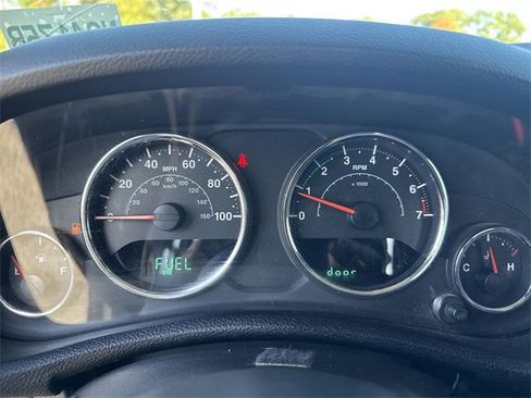 Used 2017 Jeep Wrangler Unlimited Sport image 18