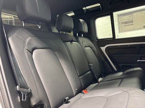 New 2025 Land Rover Defender 110 V8 image 38