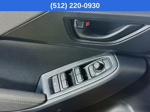 Used 2025 Subaru Crosstrek 2.0i Premium image 21