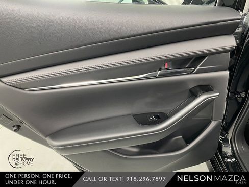 New 2026 MAZDA MAZDA3 2.5 S Hatchback w/ Premium Pkg image 37