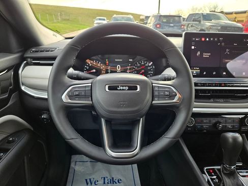Used 2024 Jeep Compass Limited AWD/4WD image 19