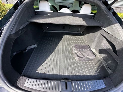 Used 2022 Tesla Model S image 34